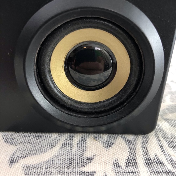 HP 🎉 thank you @Arielandaurora Polaroid blue tooth stereo speaker PBT558 - Picture 12 of 16